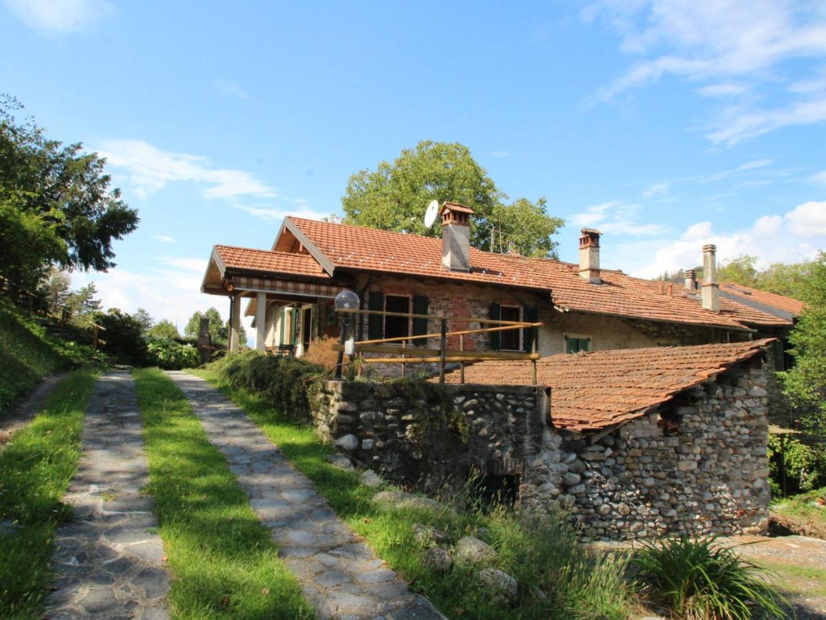 Villa Locazione Turistica Casa Mulino Castelveccana Esterno foto