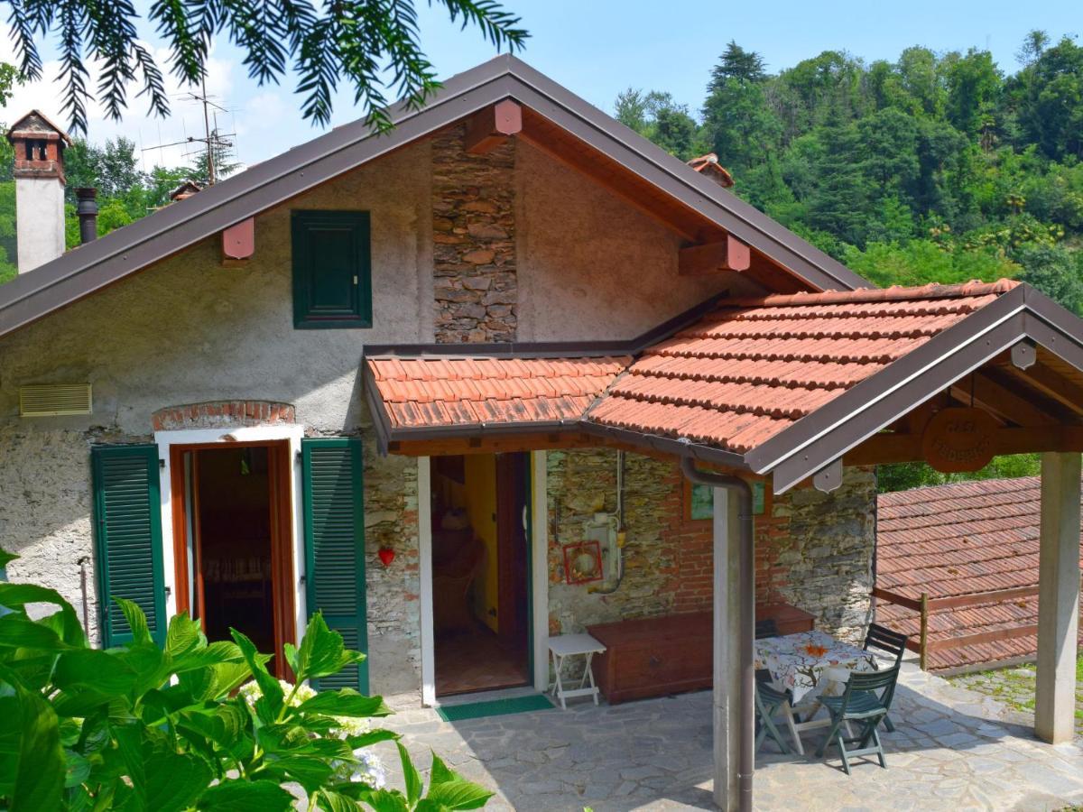Villa Locazione Turistica Casa Mulino Castelveccana Esterno foto