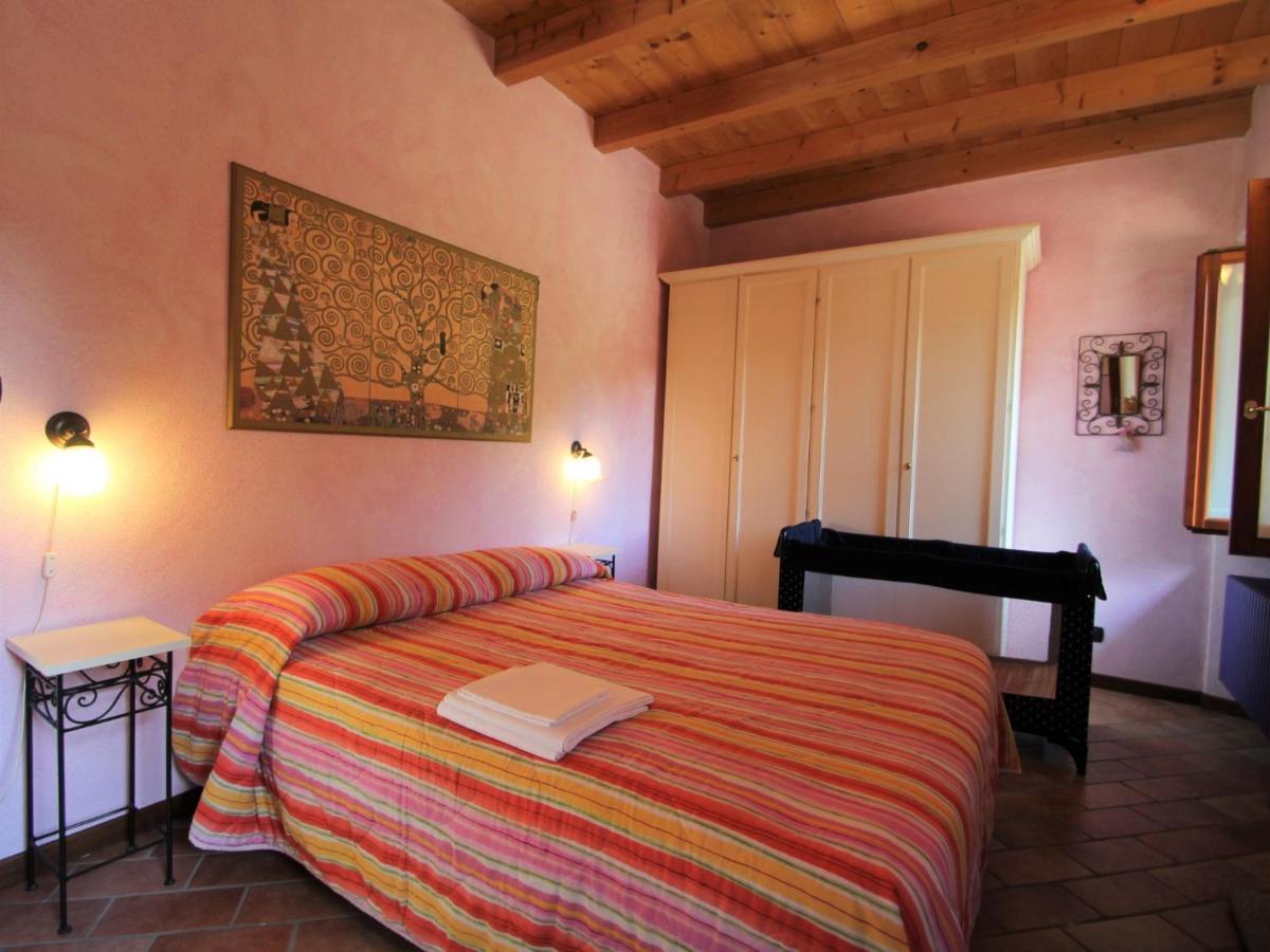 Villa Locazione Turistica Casa Mulino Castelveccana Esterno foto