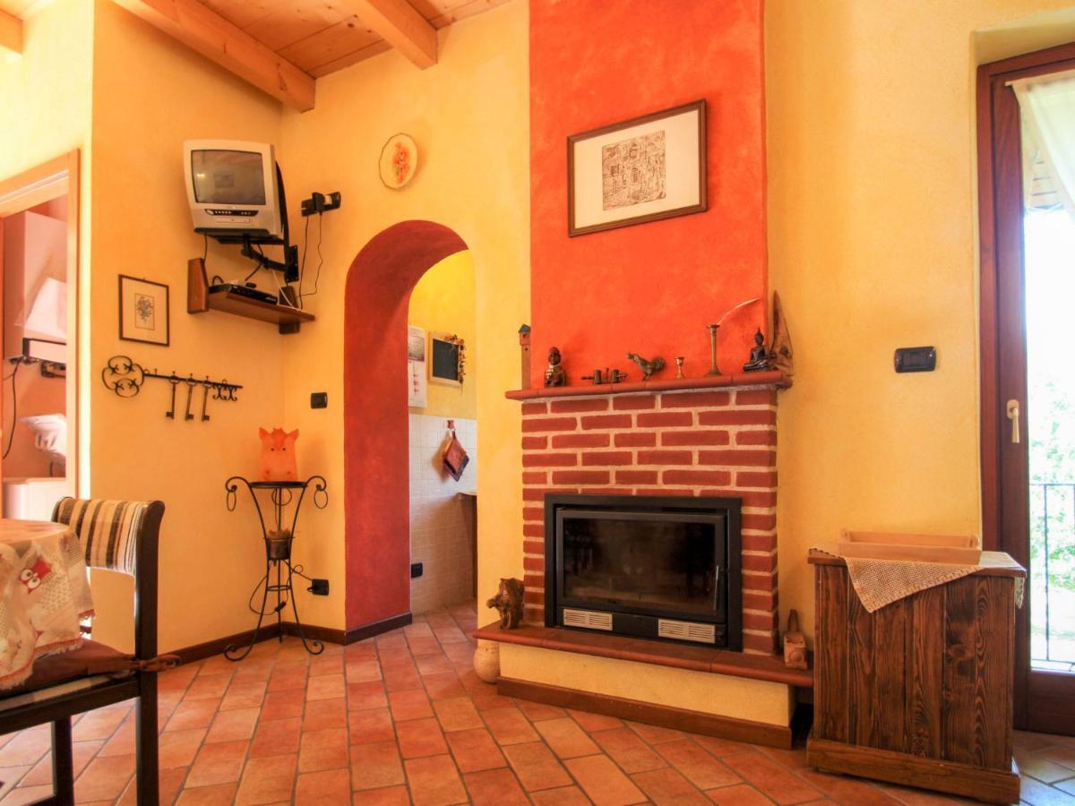 Villa Locazione Turistica Casa Mulino Castelveccana Esterno foto