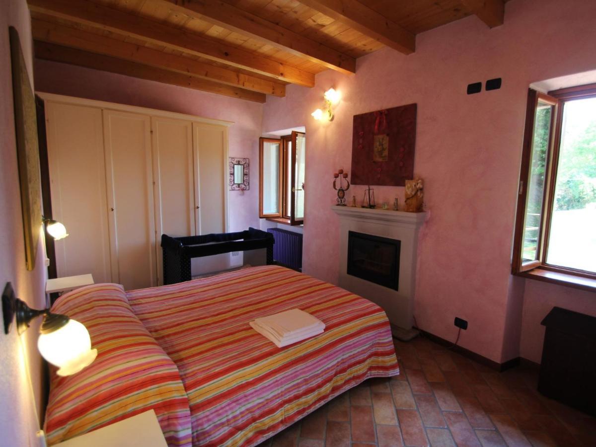 Villa Locazione Turistica Casa Mulino Castelveccana Esterno foto